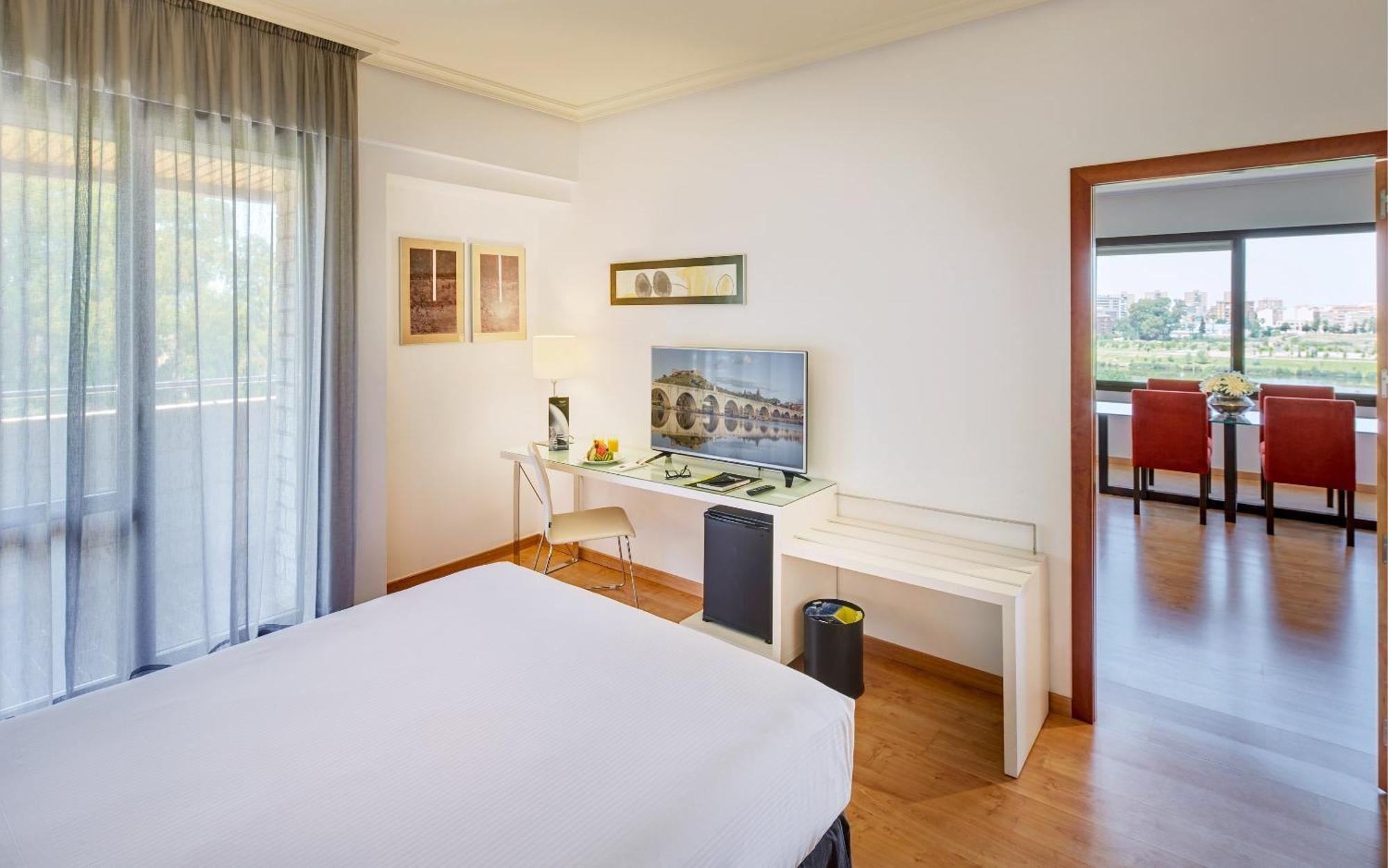 Sercotel Gran Hotel Zurbaran 바다호스 외부 사진